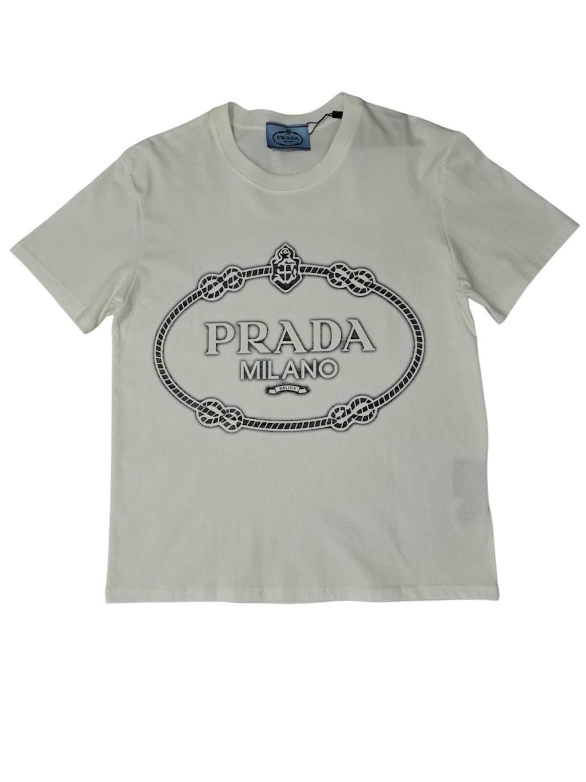 T-SHIRT ESTILO "PRADA"