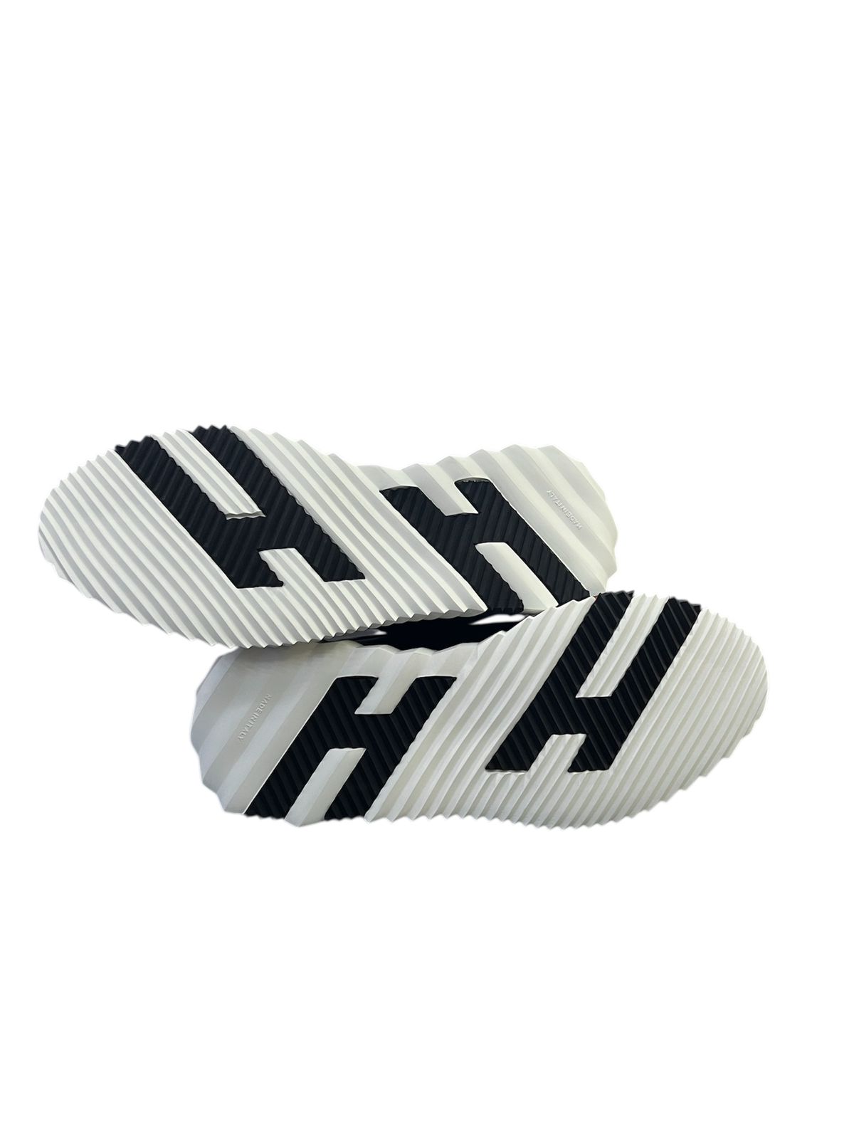TENIS ESTILO "HERMES"