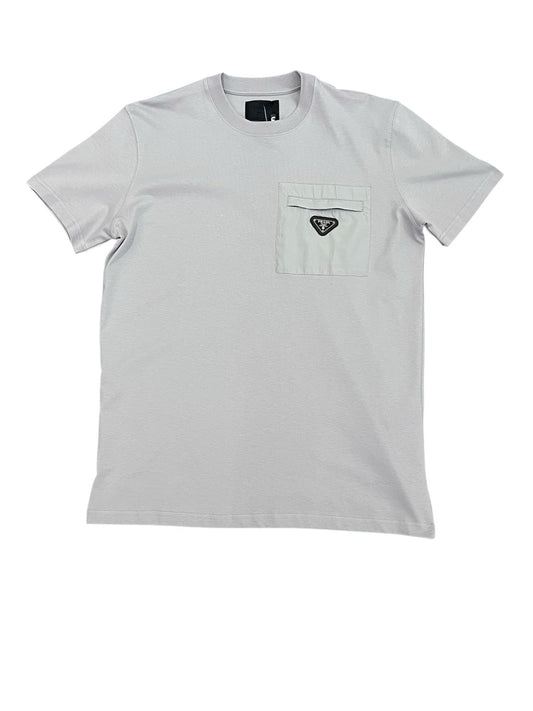 T-SHIRT ESTILO "PRADA"