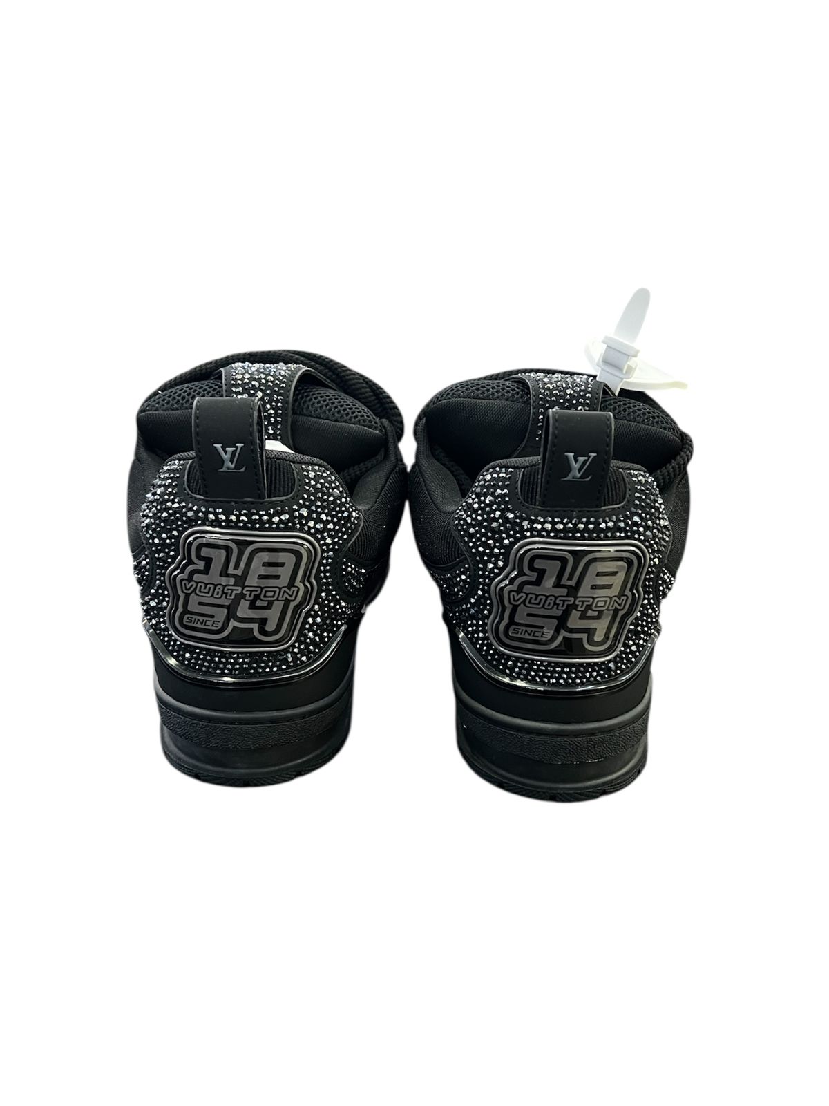 TENIS ESTILO "LV"