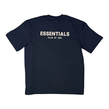 T-shirt estilo "ESSENTIALS"